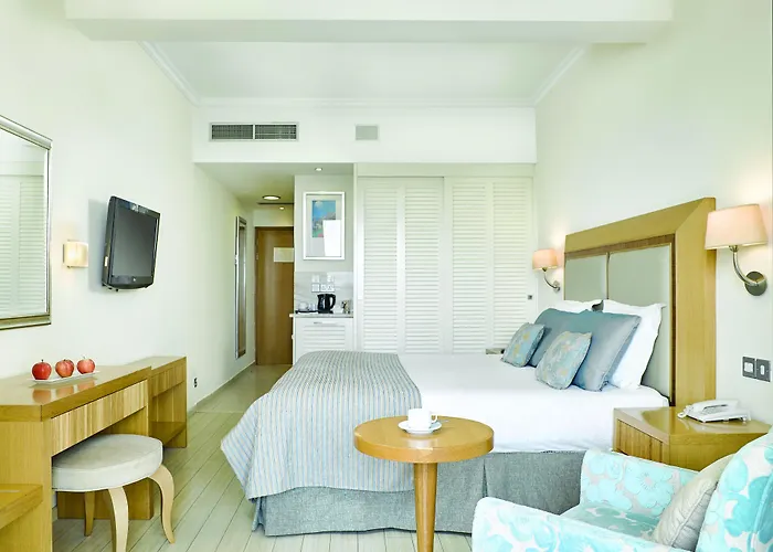 Olympic Lagoon Курортный комплекс 5*