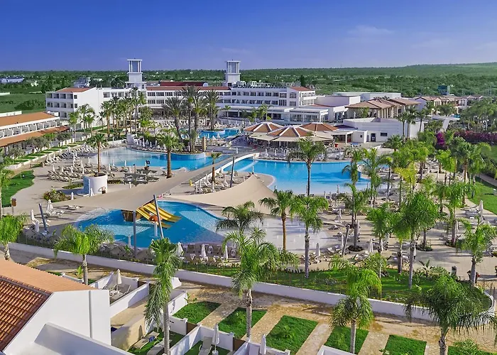 Θέρετρο Olympic Lagoon 5*